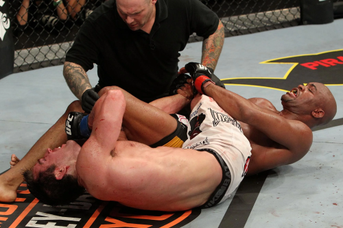 UFC 117: Silva vs Sonnen poster