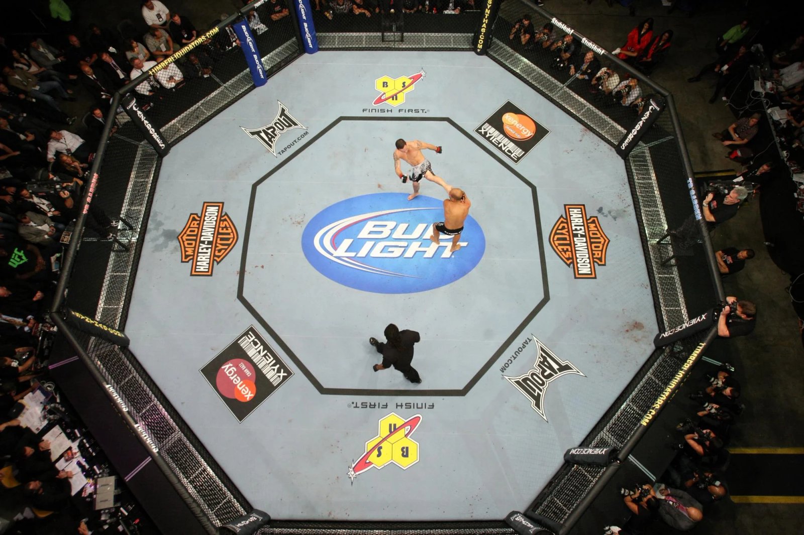 UFC 118: Edgar vs Penn 2