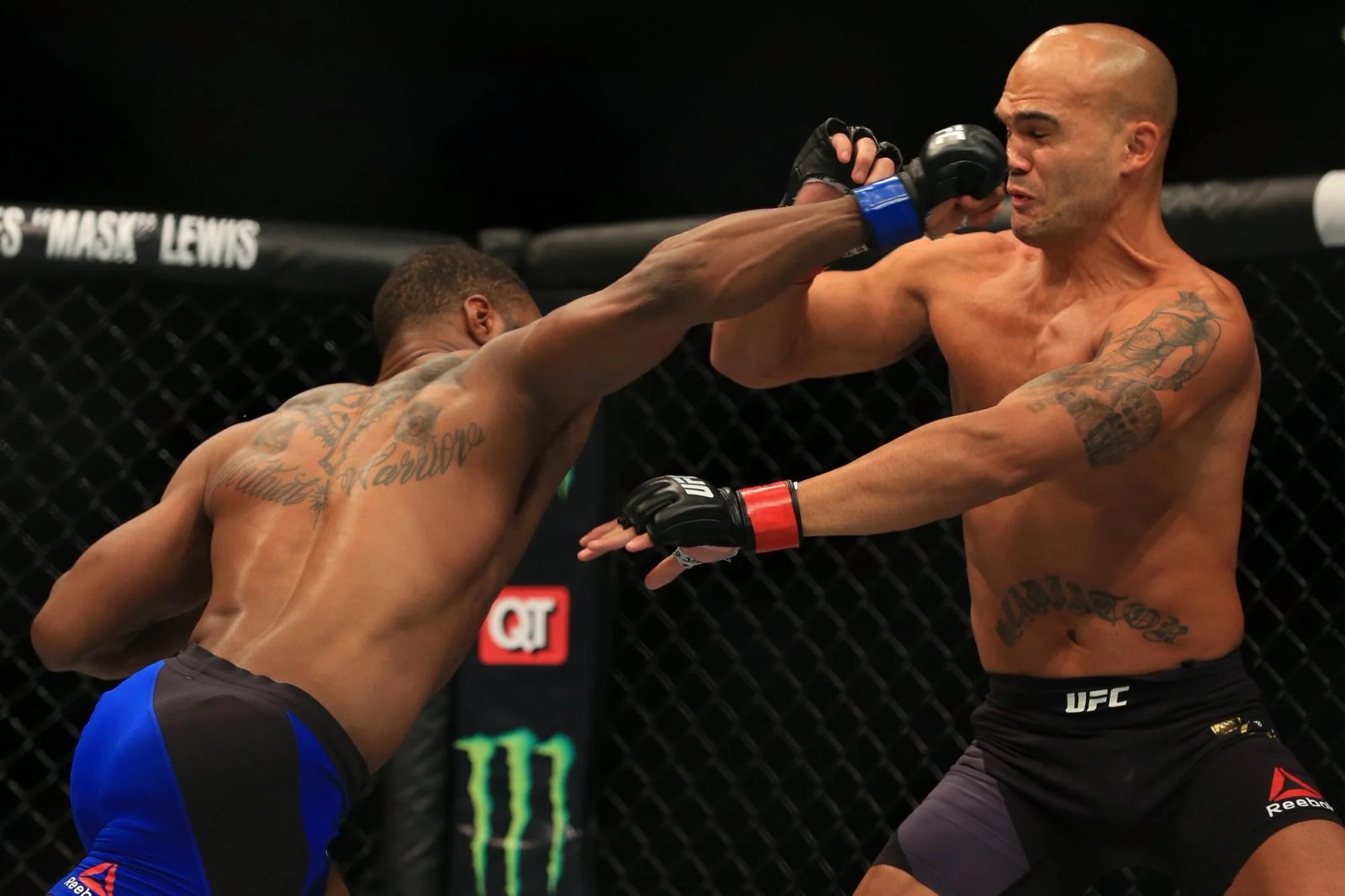 UFC 201: Lawler vs. Woodley