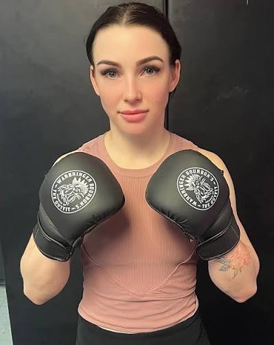 Lydia Warren